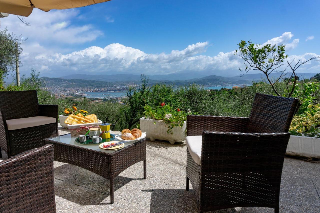 Ferienwohnung Gli Ulivi Sul Golfo E Le 5 Terre La Spezia Exterior foto